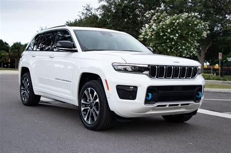 jeep grand cherokee sales by year